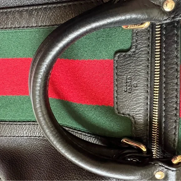 Gucci Boston, Preloved, strong perfume smell - Picture 8 of 17